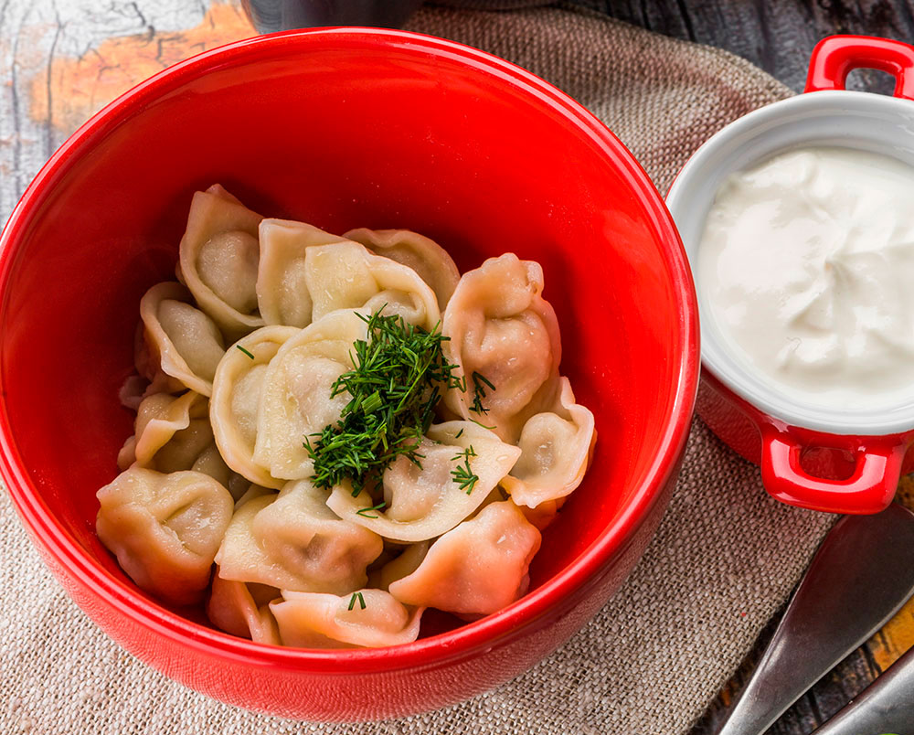 Пельмени куриные. Пельмени с щукой. Пельмени с курицей. Пельмени с крылышками. Пельмени говяжьи домашние.